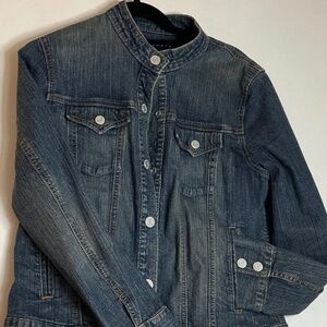 Women’s  Vintage GAP tab  collar jean jacket size L